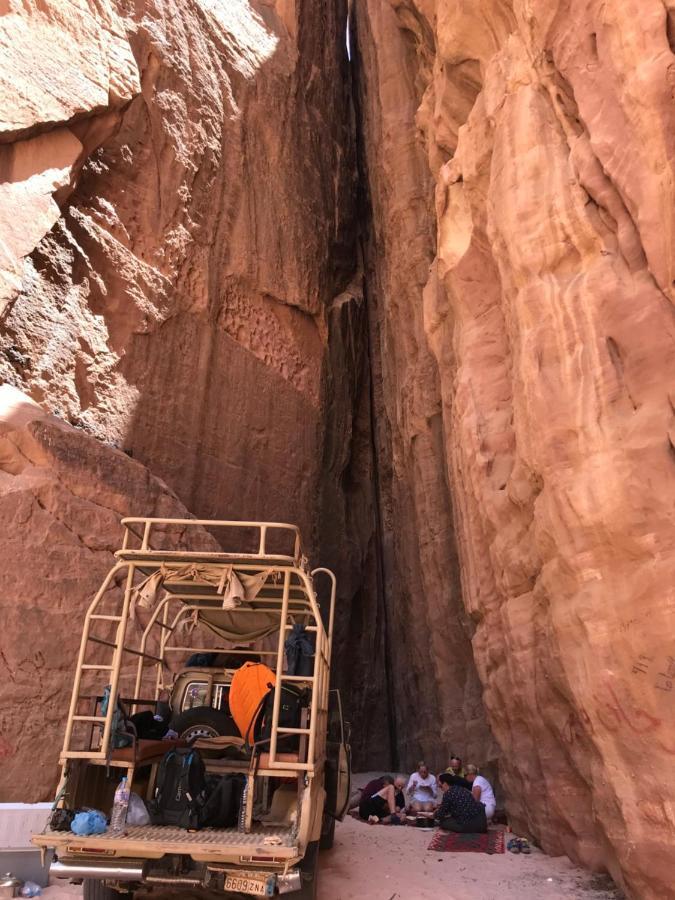 Wadirum Zeid Camp&Tours Wadi Rum Bagian luar foto