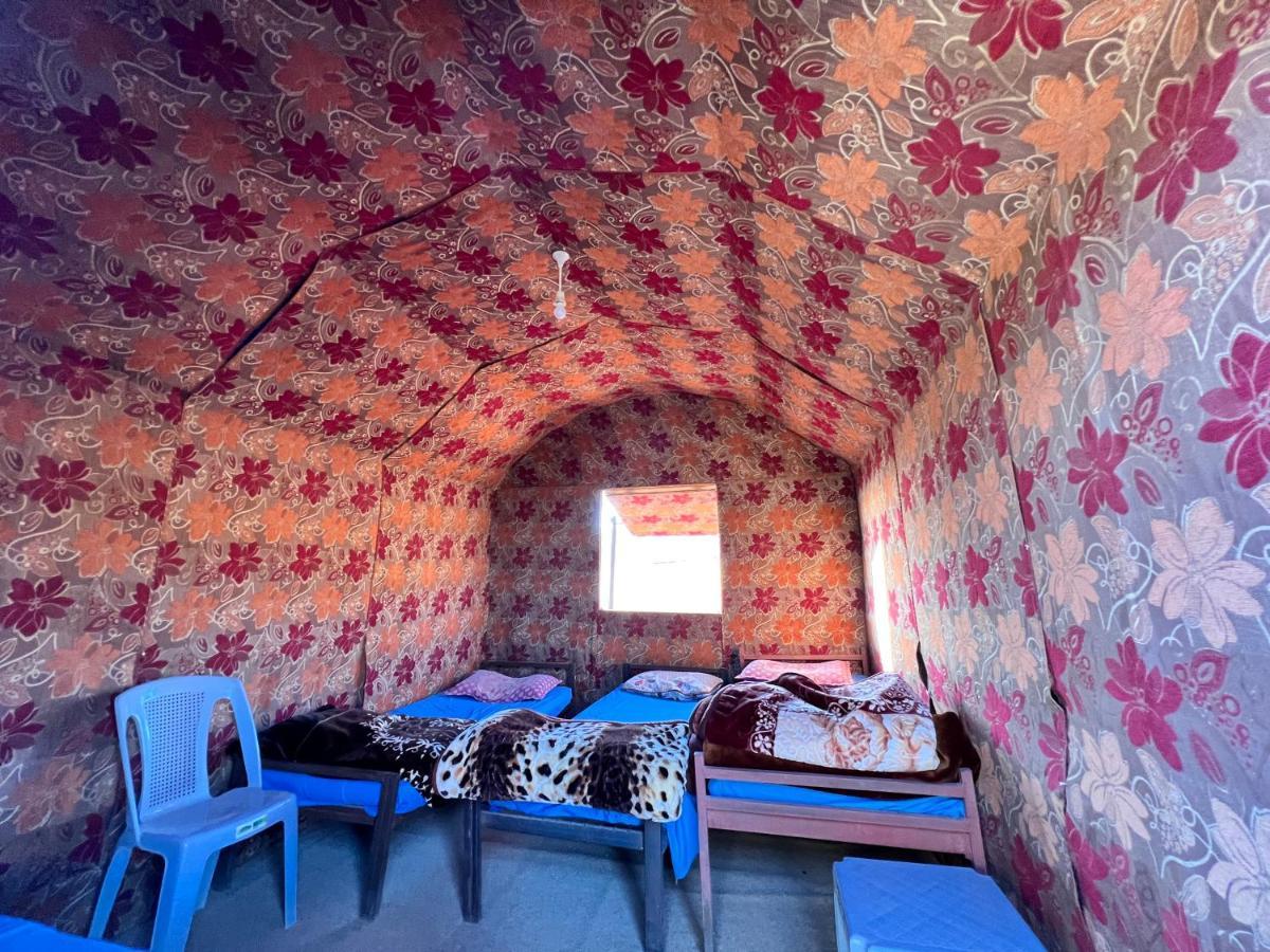 Wadirum Zeid Camp&Tours Wadi Rum Bagian luar foto